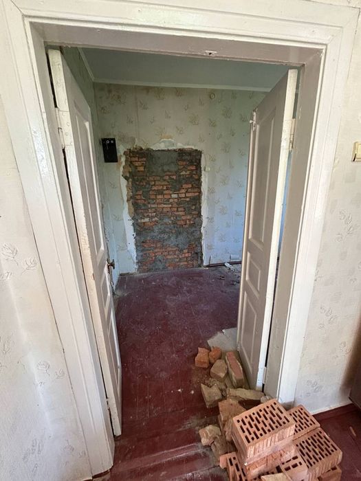 Частина будинку, одноповерховий з горищем. Зупинка близько! 32676