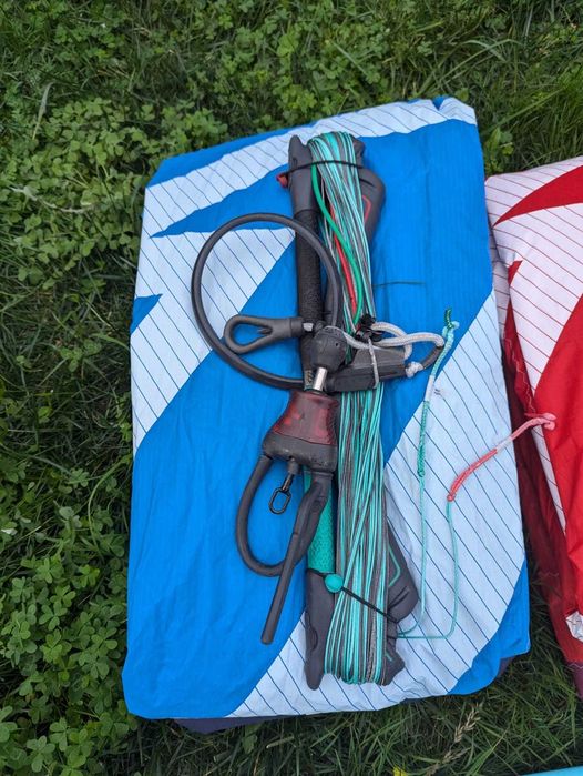 Kites 2022 6,9,&12m North Carvers, board, & 2023 Navigator Bar 45-50cm