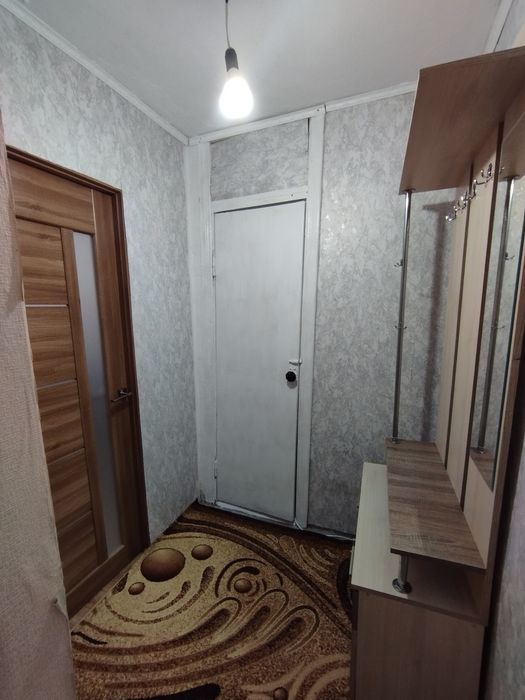 Продам двокімнатну квартиру