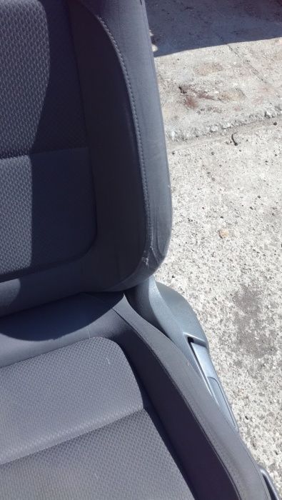 Siedzenia fotele golf V plus boczki komplet Europa