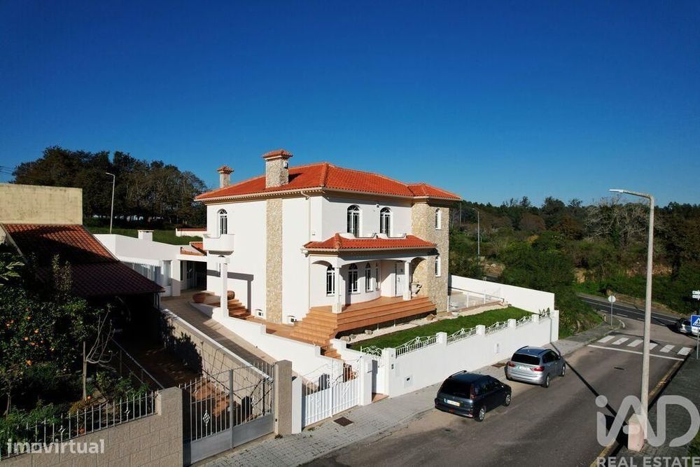 Casa / Villa T4 em Beduído e Veiros de 258,94 m2