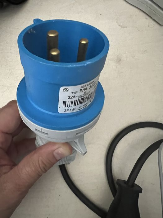 Перехідник SEZ 32 a на маму 220