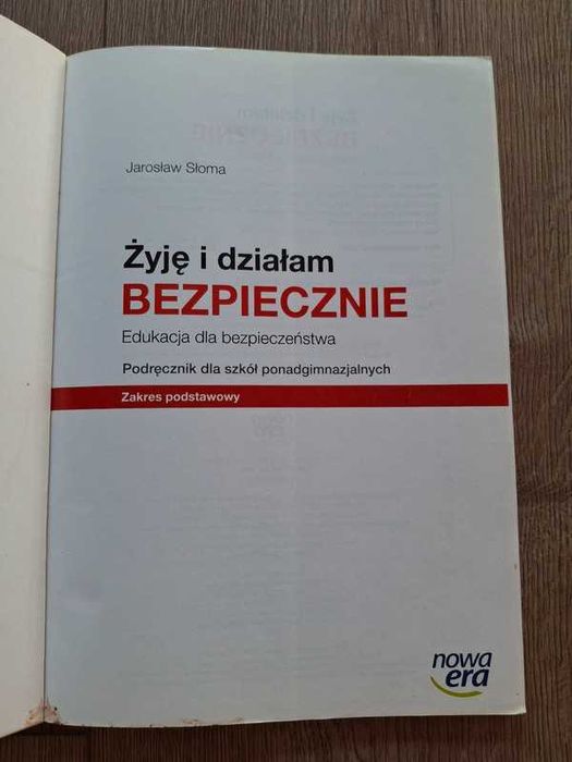 Podręcznik "Żyje i działam bezpiecznie"