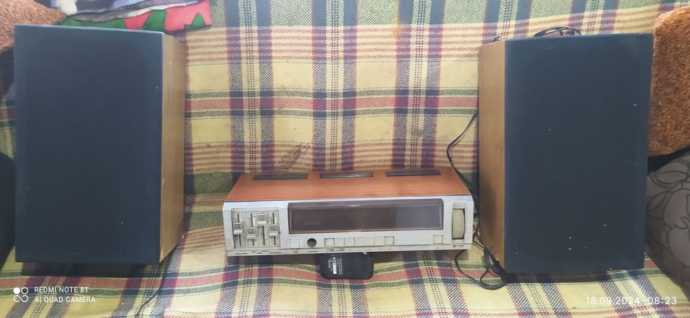 Sprzedam radio UNITRA wraz z głośnikami