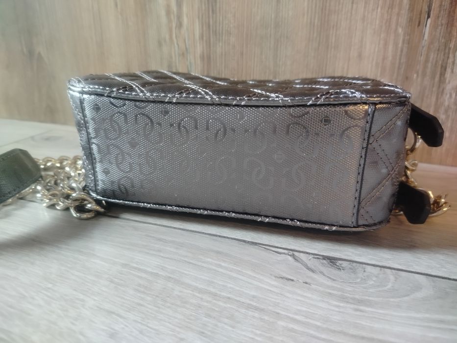 Torebka na ramię Guess Noelle Crossbody