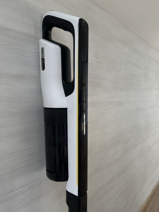 Вертикальний пилосос VC 4s Cordless “Karcher”