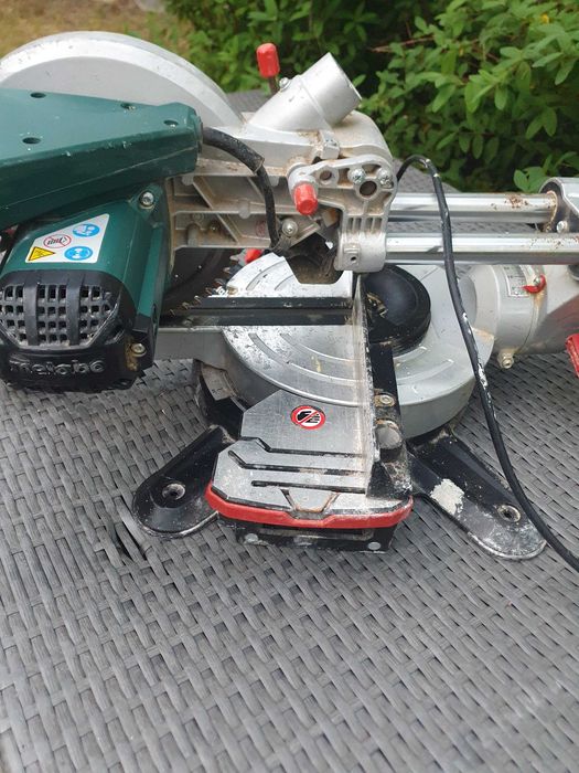 Pila Ukosnica Metabo KGS 216 M w pelni sprawna 1500 W