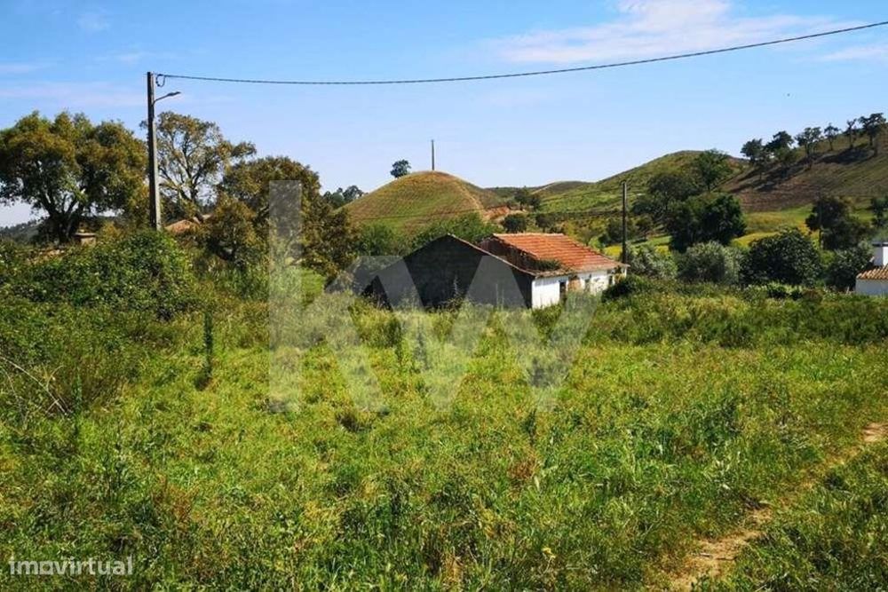 Quinta São Teotónio | com 3 Habitações Urbanas