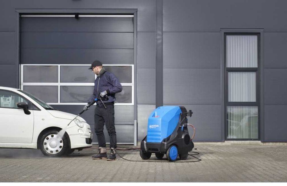 NOWA Myjka ciśnieniowa 230v Nilfisk MH3C na ciepłą wodę Karcher
