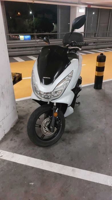 Honda PCX 125cc 2016 – Só 21km – Muito Estimada