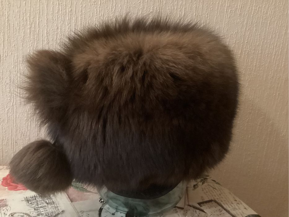 Продам меховые шапки мужские иженские.