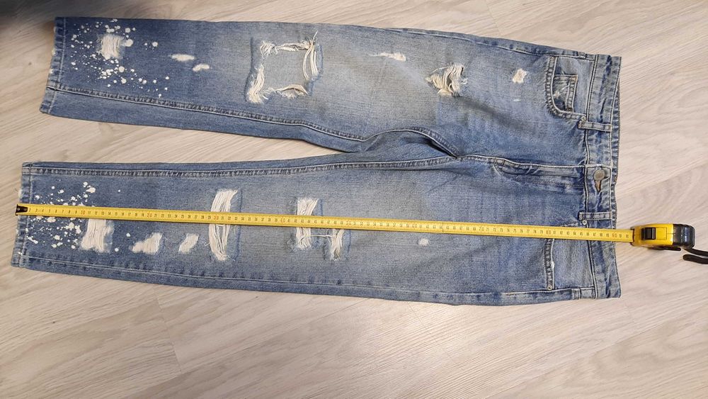 Стильні жіночі джинси Bershka 34 розмір