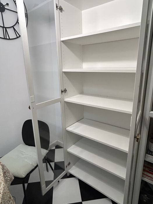 Regał na książki ikea