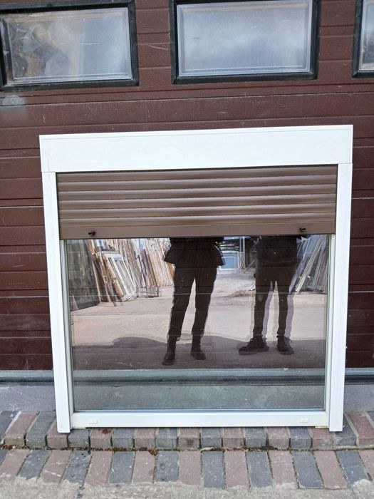 Okno fix z roletą zewnętrzną 136x140 witryna plastikowa DOWÓZ KRAJ