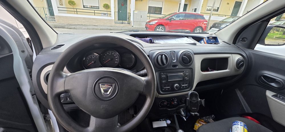 Carrinha comercial Dacia Dokker AC Cruise Control IVA dedutível