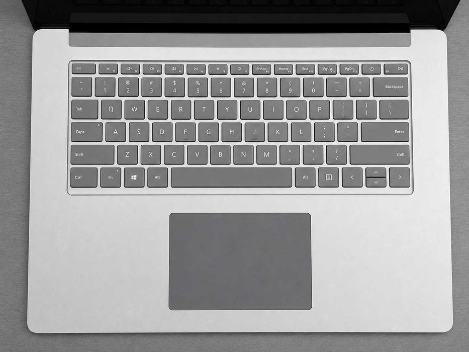 Microsoft Surface Laptop 3 ( 5 Штук ) ( 15,6" ) | i5-1035G7 | RAM 16GB | SSD 256GB | Сенсорный | 2.5K ( 2496*1664)