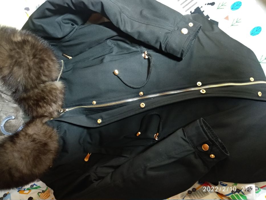 Парка з натуральним хутром песця