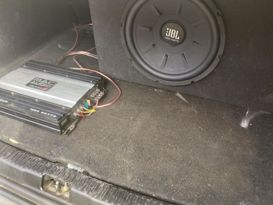 Vendo subwoofer  mais amplificador
