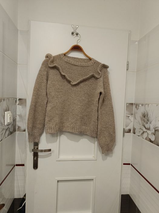 Sweter ręcznie robiony rozmiar S M wełniany wełna handmade