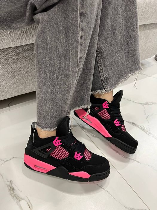 Jordan 4 Retro Neon Pink