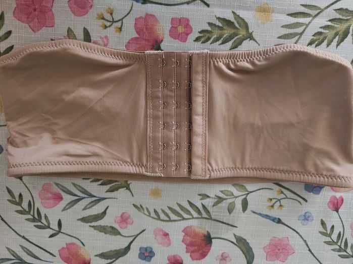 4 staniki S/ 75B