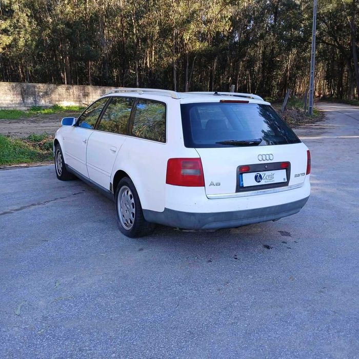 Audi A6 2.5TDI de 1999 - Peças Usadas