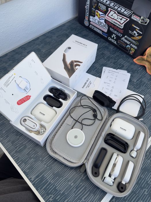 Insta360 GO2 com acessórios