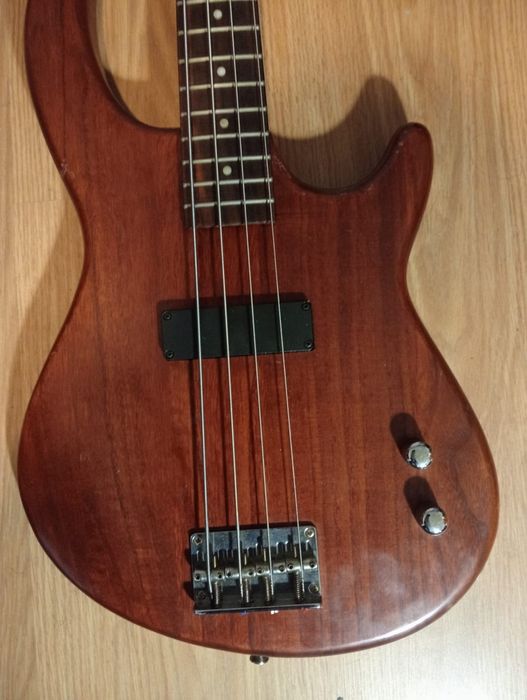 Dean Edge 09 Bass, 4 Strings64284804531329121