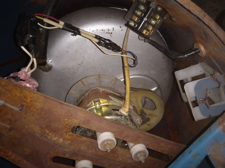 Продам стиральну машинку