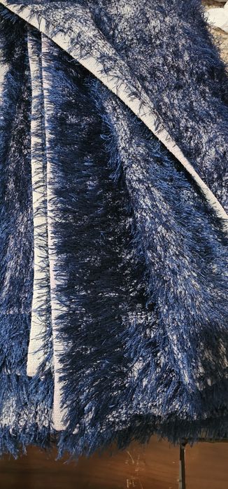 Tapete azul de pêlo