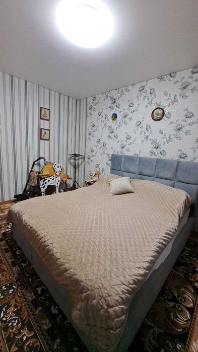 ПРОДАМ КВАРТИРУ, окремі кімнати, спальний район.