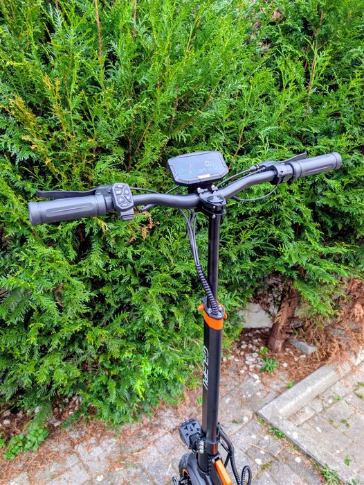 Trotinete Elétrica Geleipu Z1 Pro Dual Motor 2400W Potência Total