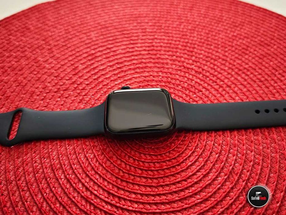 SUPER CENA Apple Watch SE 3gen 44mm GPS Midnight - GWAR. DO 12.2026 - Bat.100%
