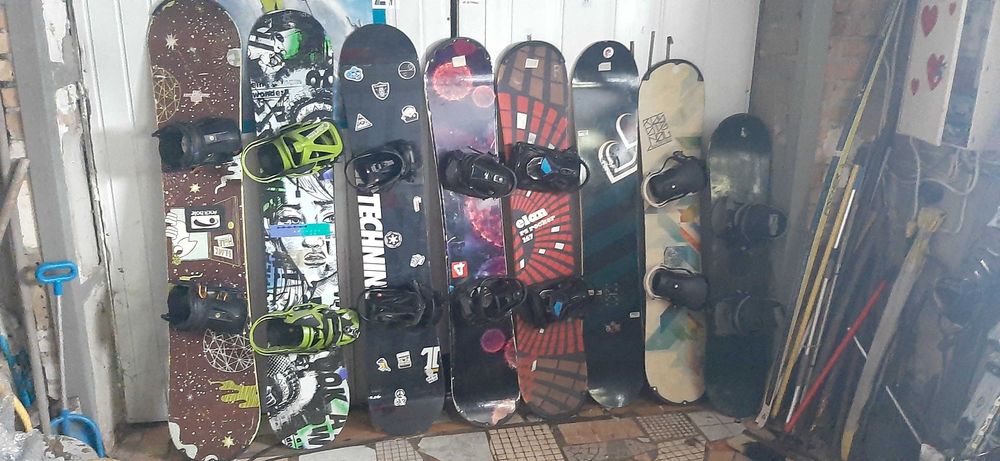 Продам сноуборди уживані недорого.