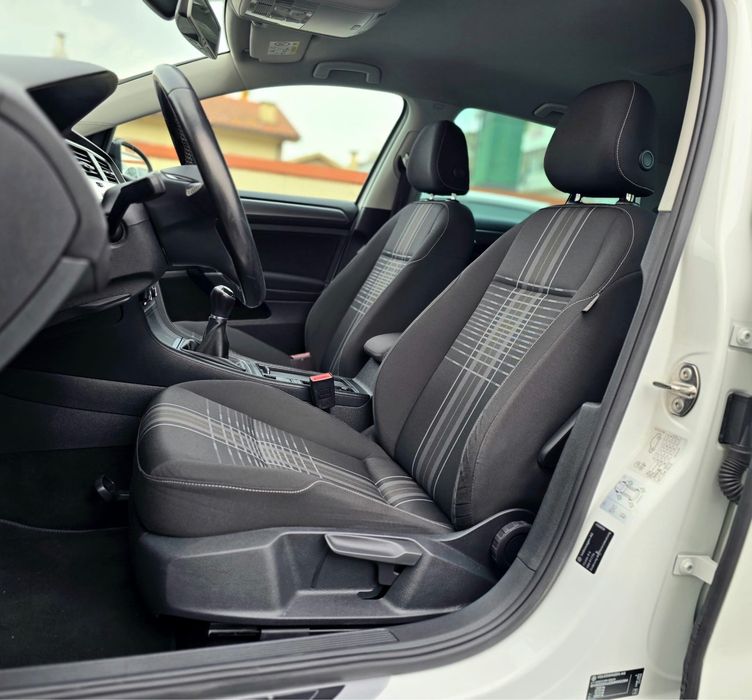 Volkswagen Golf VII R-Line 1.6Tdi 110Cv "Look Gti"