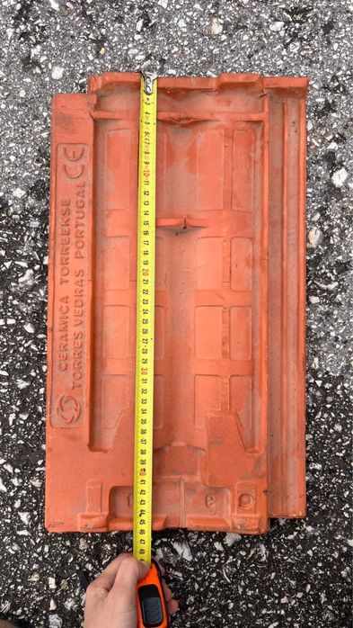 Telha marselha usada cerâmica Torrense 19m2 (228 telhas)