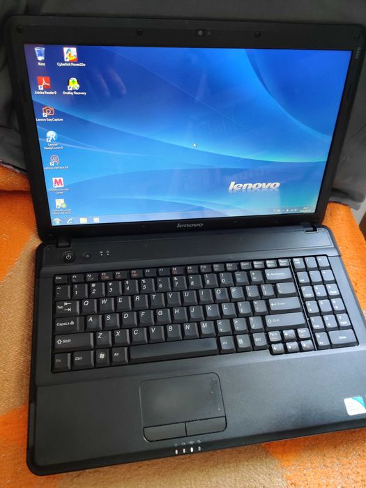 Laptop Lenovo G550 Z zasilaczem