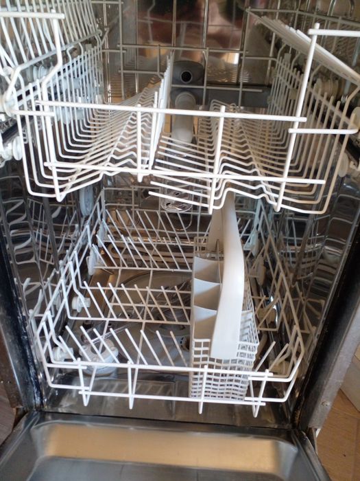 Посудомийна машина