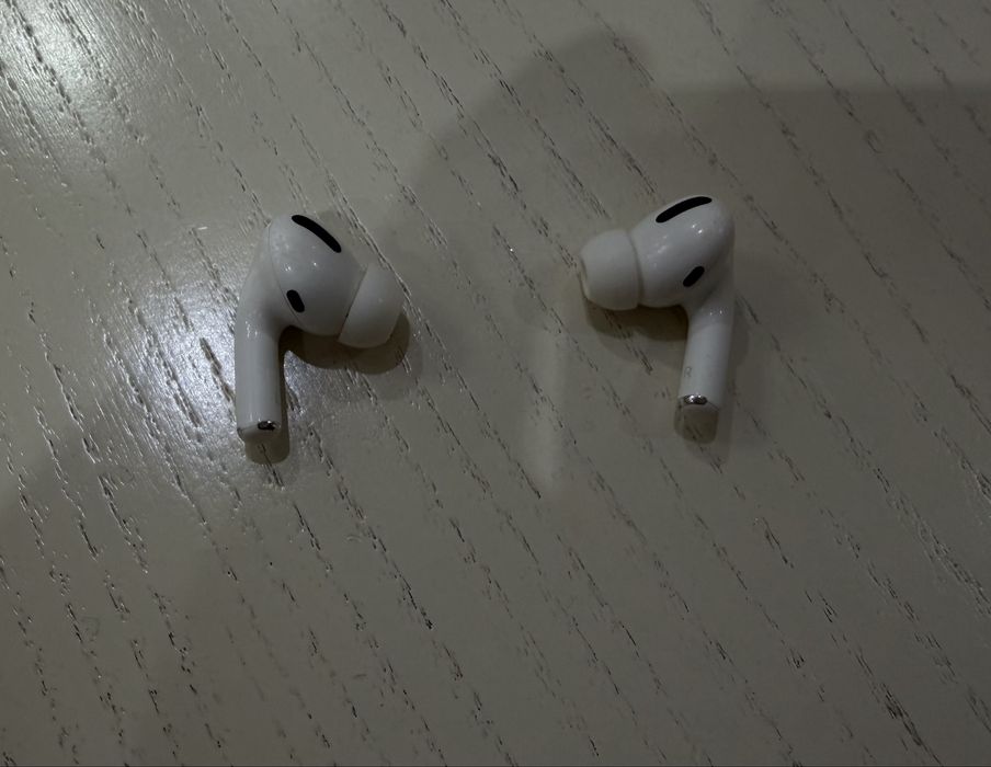 AirPods Pro 1-го покоління навушники