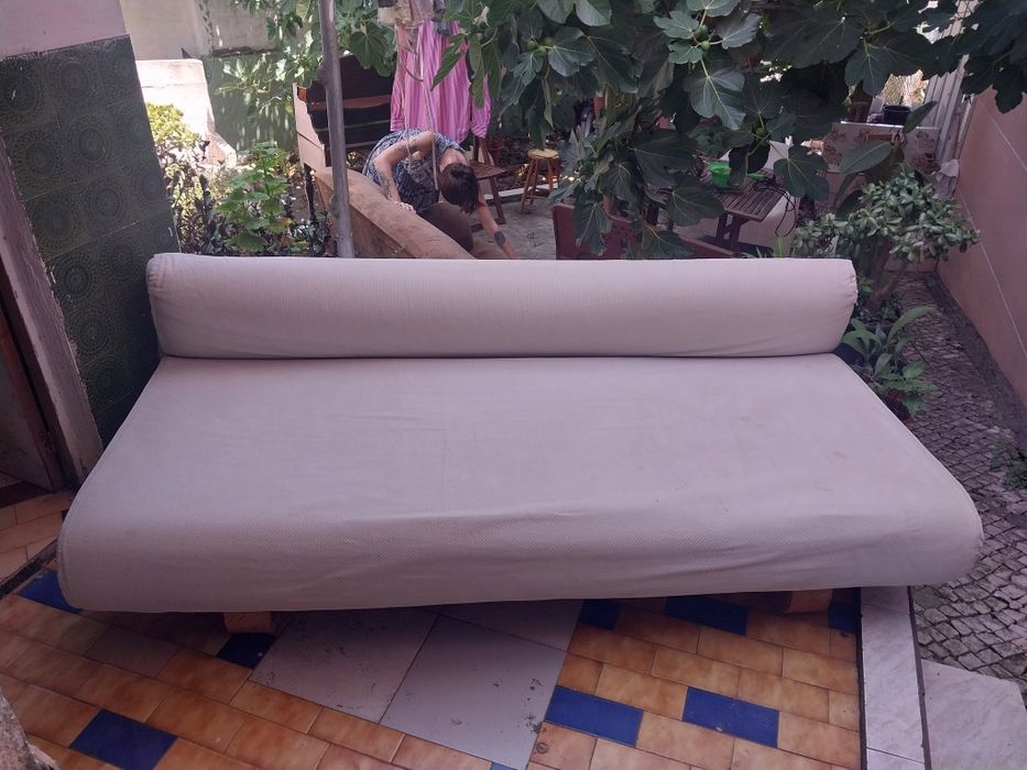 Vende se sofá usado