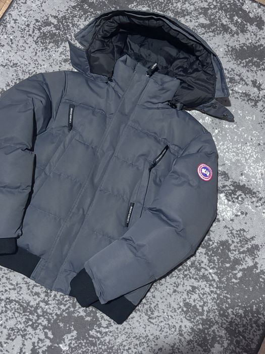 Пуховик Canada Goose