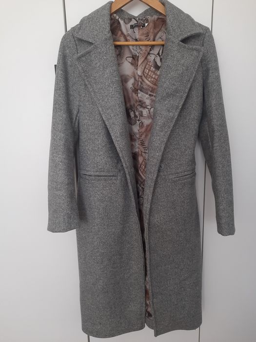 Жіноче пальто демісезонне