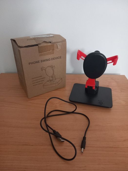 Phone swing device477926118486845440