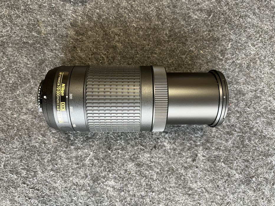 Обʼєктив DX NIKKOR 70-300mm f/4.5-6.3G ED в ідеальному стані