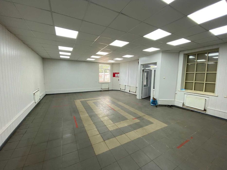 Здам комерційне приміщення на привокзальній площі!