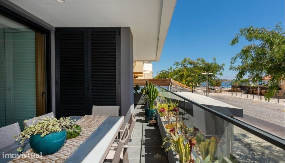 Apartamento frente mar com garagem Praia da Rocha, Portimão, Algarve