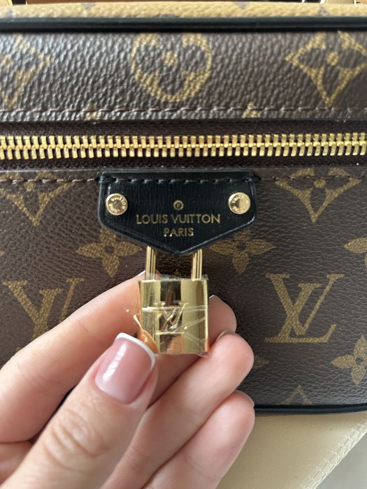 LV, натураль нашкіра