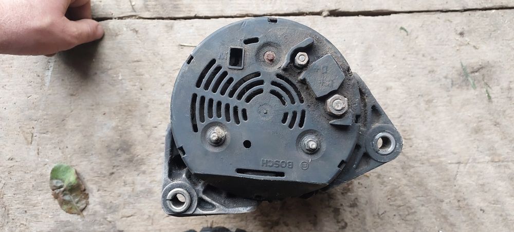 BOSCH Гениратор Opel Vectra B