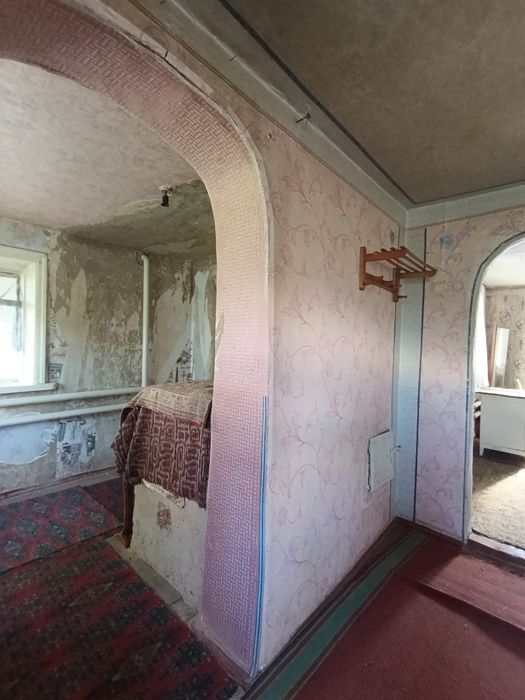 Продам будинок із гаражем в Аулах!