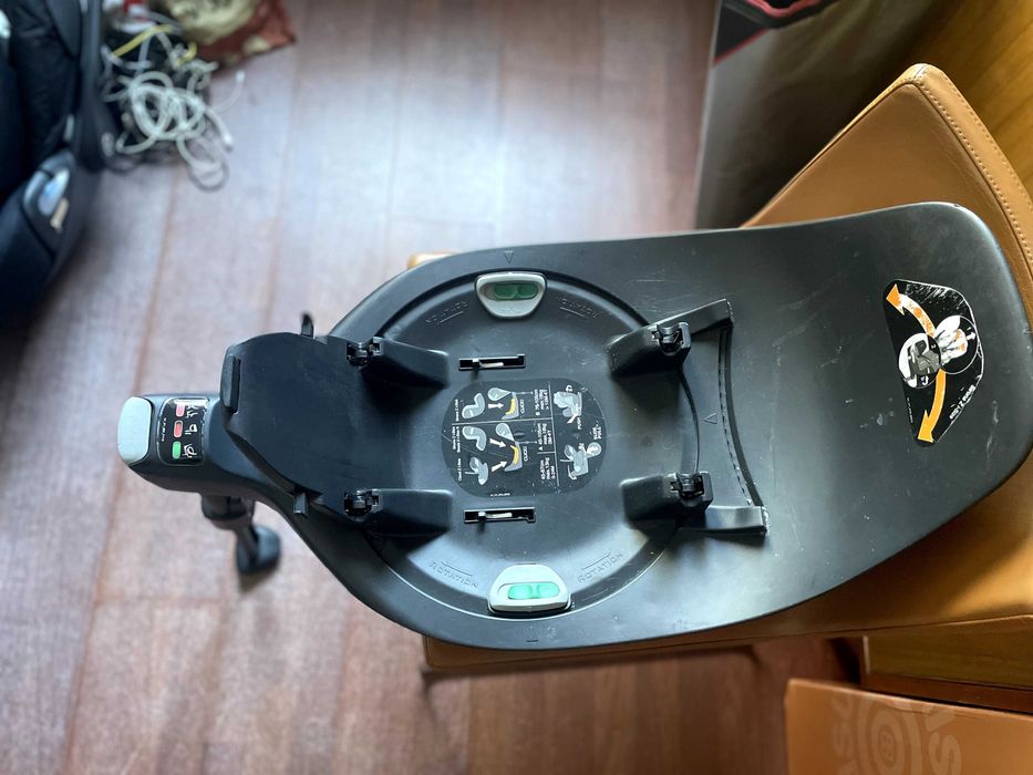 Base Cybex Z ISOFIX (Cloud Z / Sirona Z) – 70€ – Entrega em mão (Lapa)